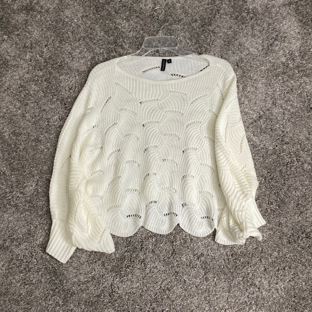 Pretty sweater. Like new!